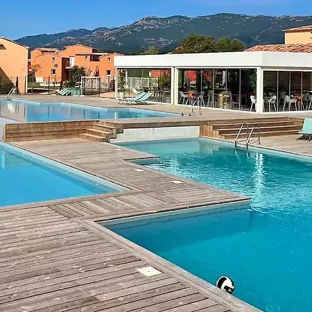 Casa Azzurra Piscines & De Saint Cyprien Ferienhaus