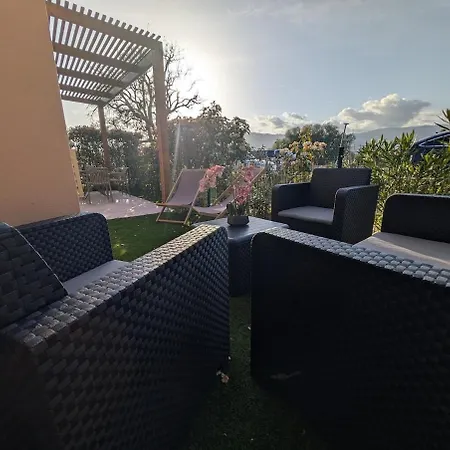 Ferienhaus Casa Azzurra Piscines & De Saint Cyprien Lecci