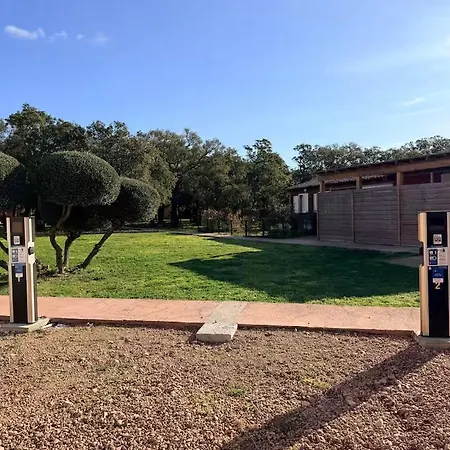 Casa Azzurra Piscines & De Saint Cyprien Ferienhaus *
