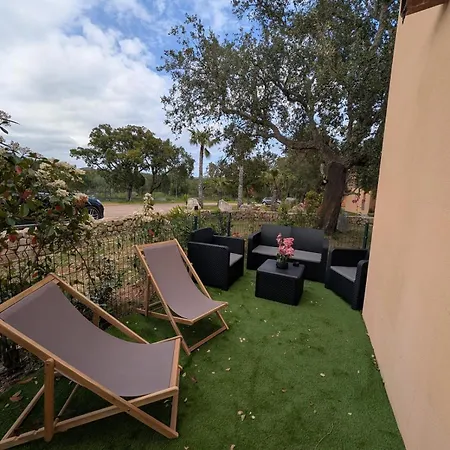 Casa Azzurra Piscines & De Saint Cyprien Ferienhaus Lecci